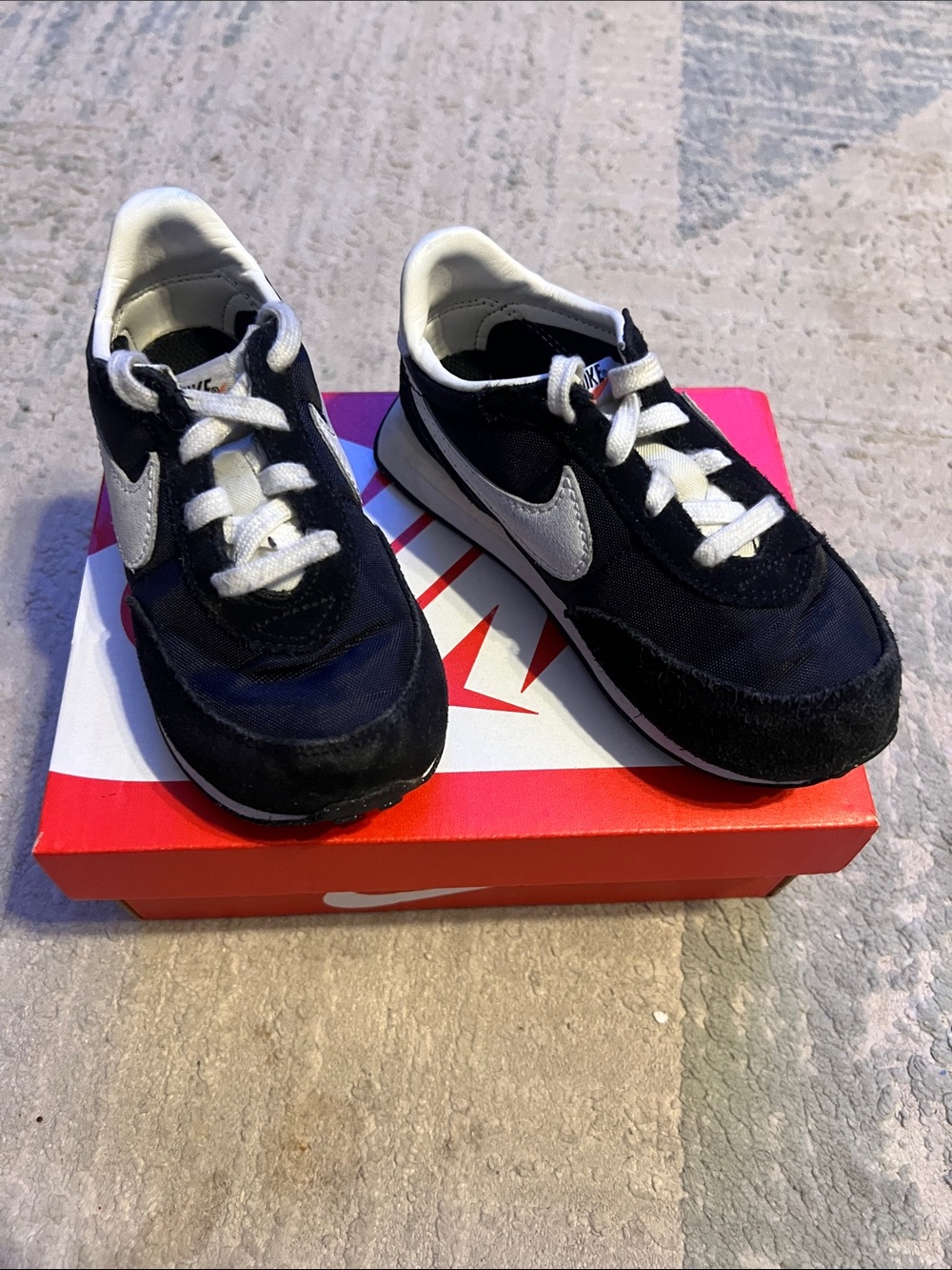 Nike Waffle Trainer sz 9C
